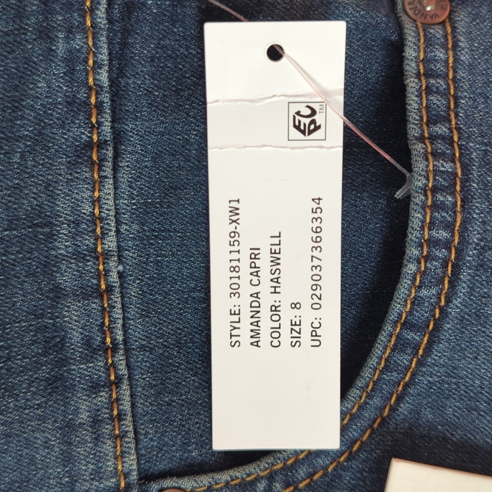 NWT Gloria Vanderbilt Amanda Slimming Effect Capri Denim Jeans 8 Blue Pockets - Picture 8 of 16